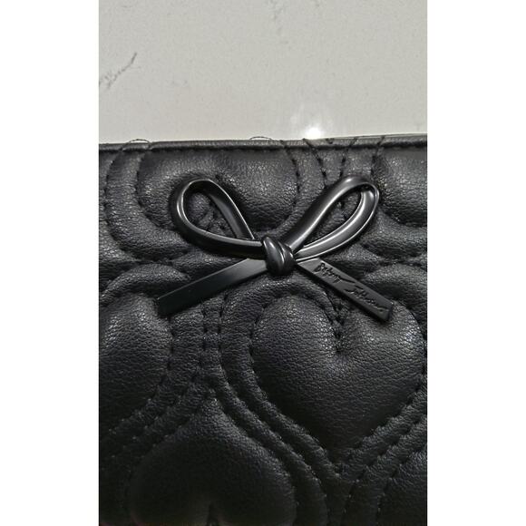 NWT Betsey Johnson black Kara wallet Quilted heart detail 7x4in zip closure glam - Picture 3 of 9